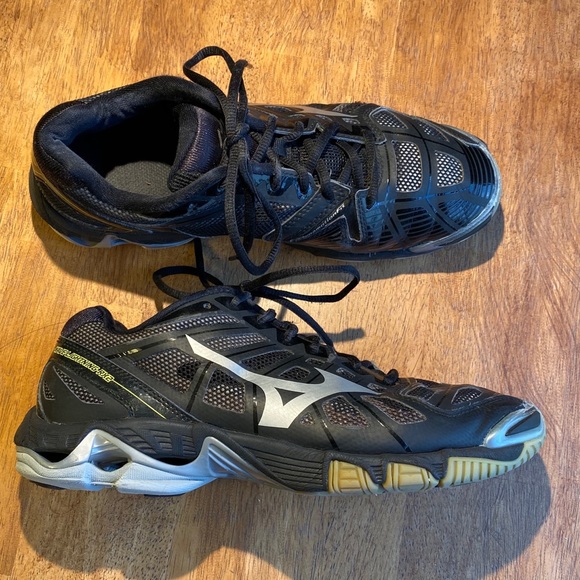 Mizuno Shoes - Wave Lightening RX2 Indoor Volleyball Shoes